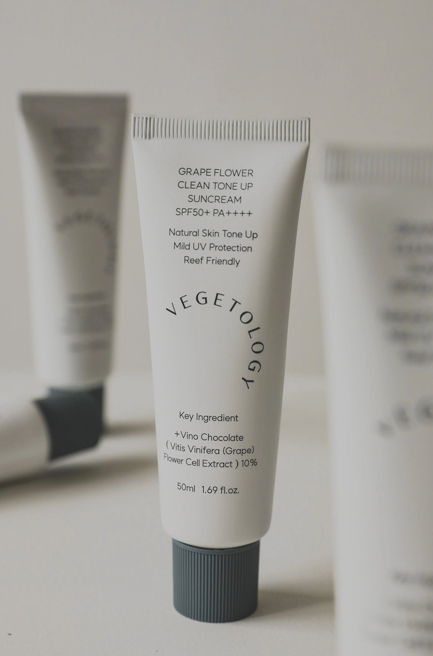 Vegetology Grape Flower Clean Tone Up Suncream SPF50+ PA++++ Maison de Porcelaine